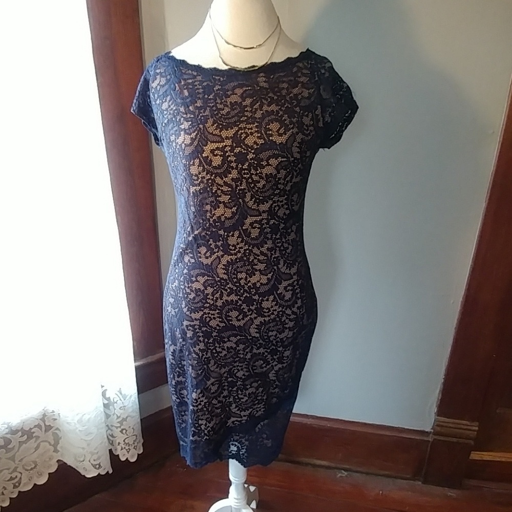 Bisou Bisou navy and nude lace dress
